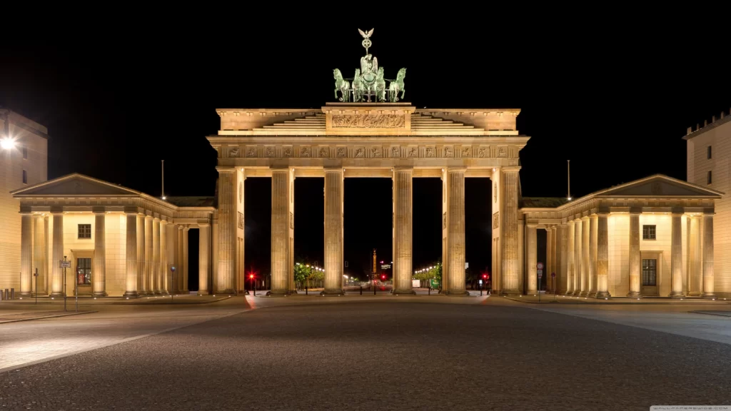 Brandenburg Gate, germany's top 10 tourist attractions