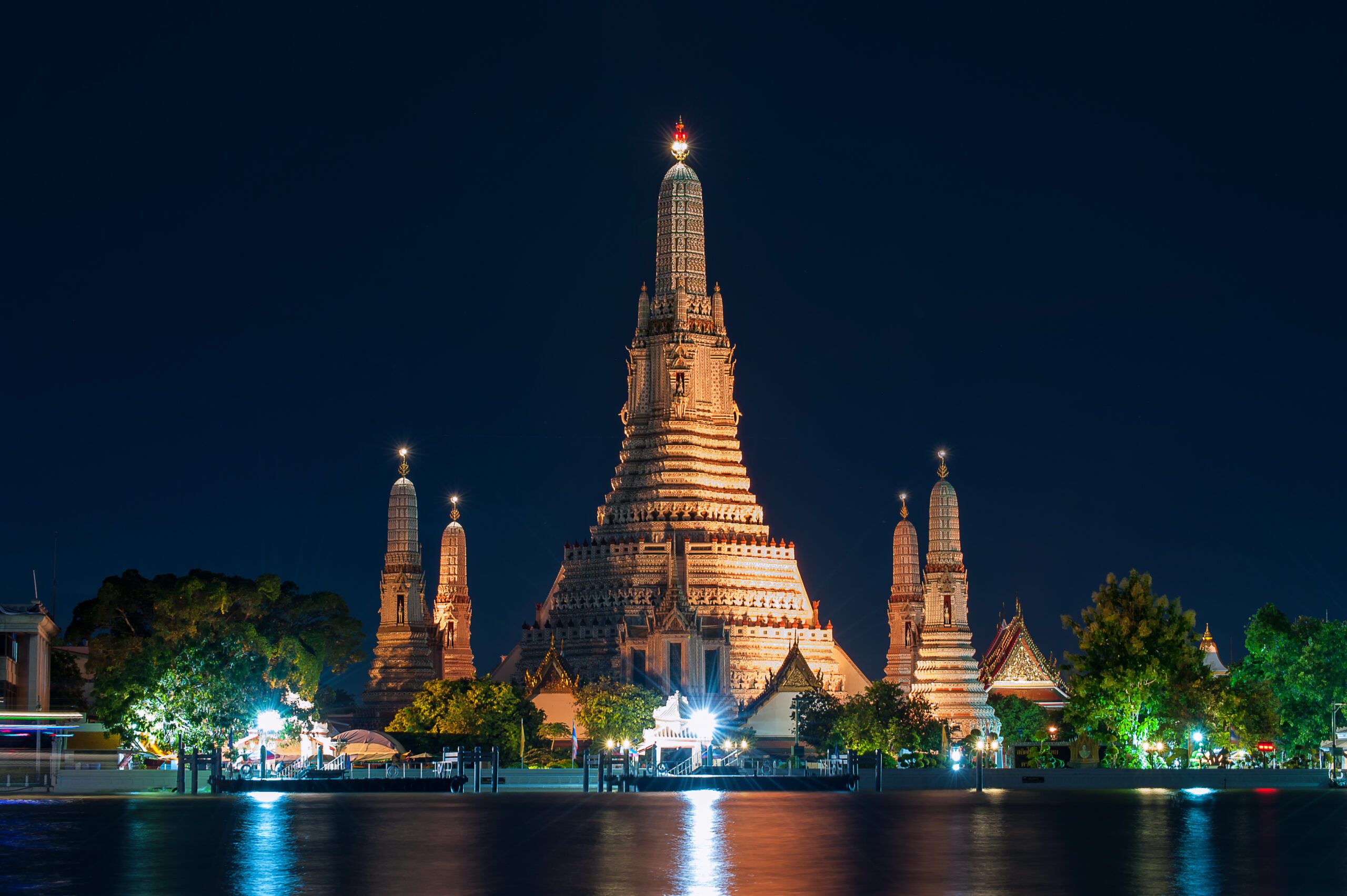 Wat Arun, best places to visit in thailand for first timers